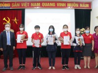 Atlantic và ĐH Kyungdong trao chứng chỉ  cho học sinh THPT Cao Bá Quát